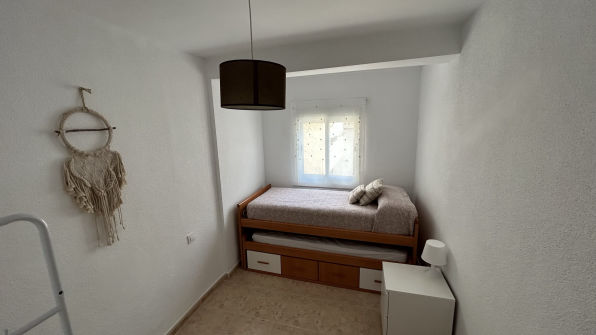 Habitación con cama individual